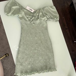 Love Tree Bodycon Ruched dress mint color in size medium